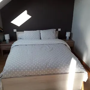 Appartement Vue Avec Piscine Intérieure, Larmor-Plage