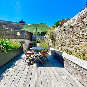 300 M Et Centre - Parking Privatif Et Gratuit Sur Place - Terrasse Bois Apartment